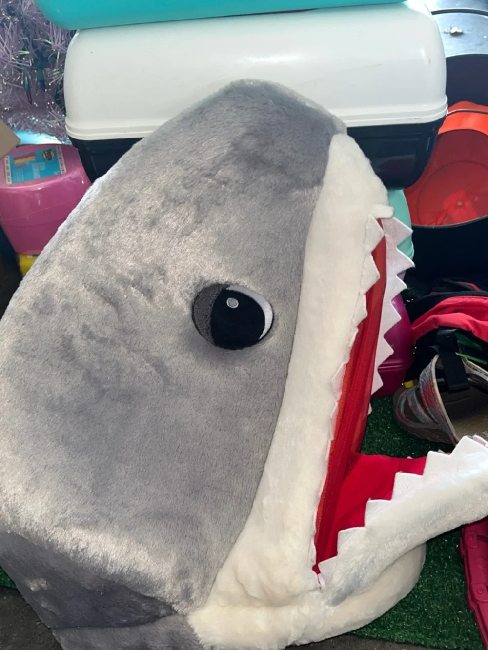 Dan Dee Big Greeter Big Head Shark